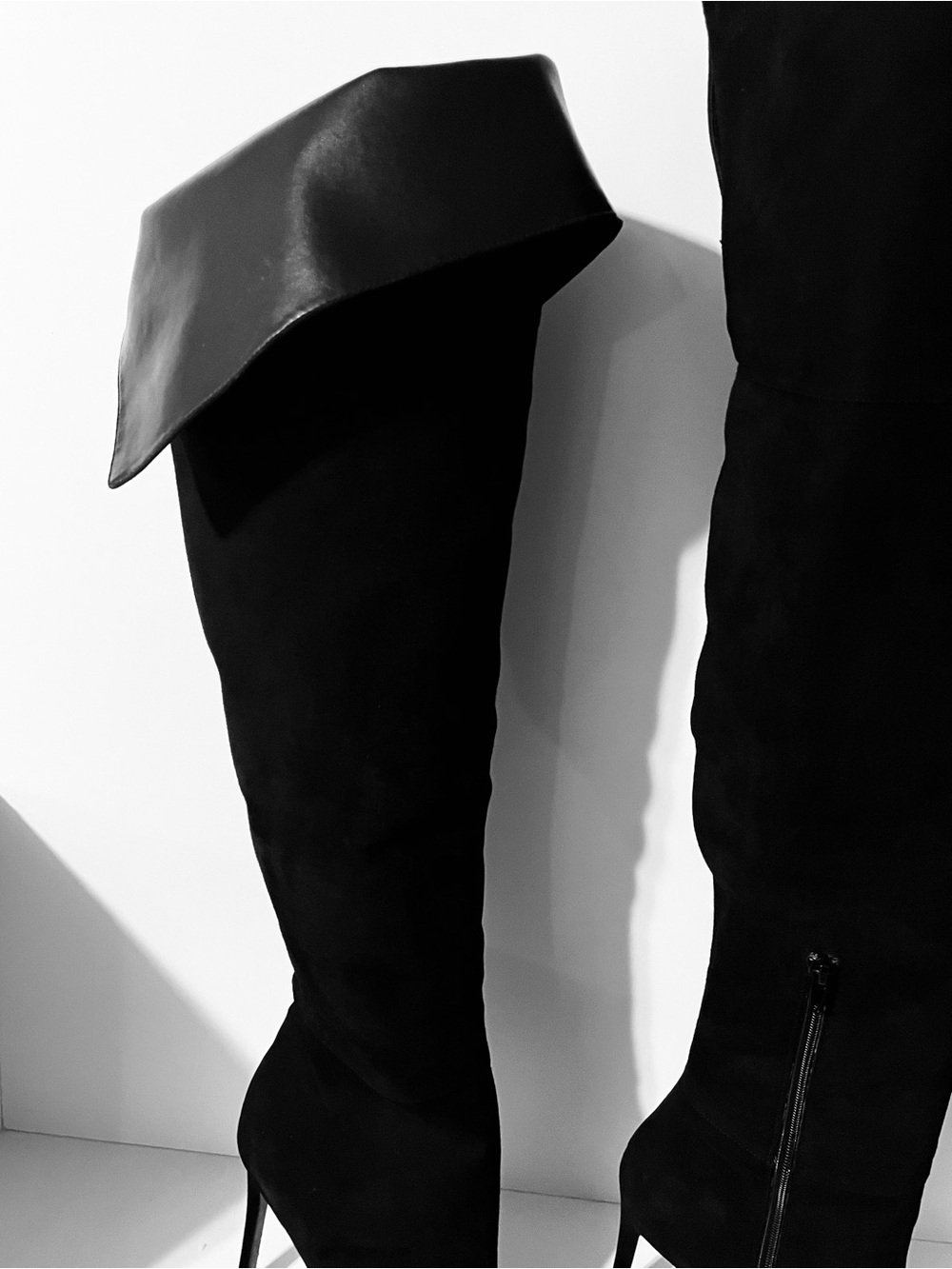ALDO Leather/Suede Black Tall Over-the-Knee Stiletto Boots - Picture 5 of 14